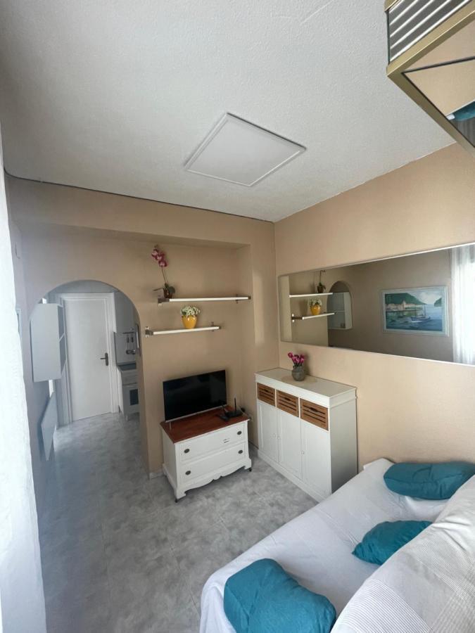 60 Apartment *